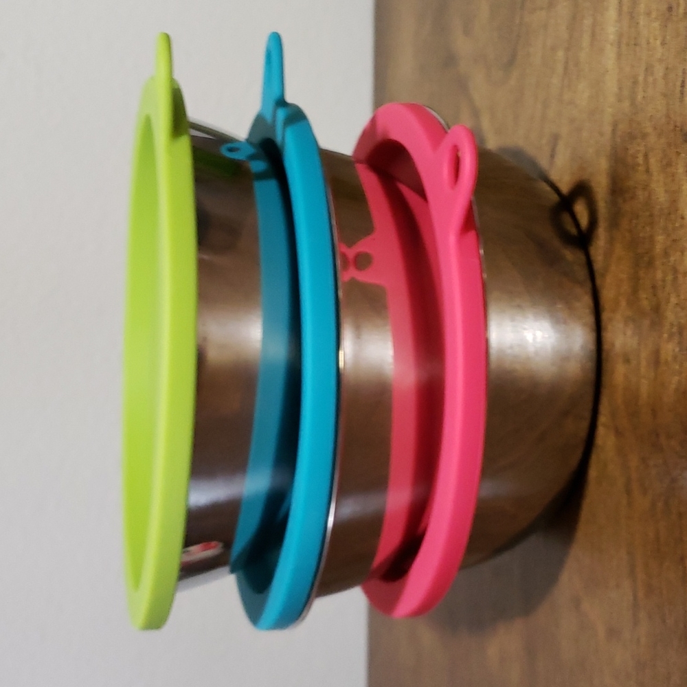 6 pc stainless steel dog bowls with silicone covers